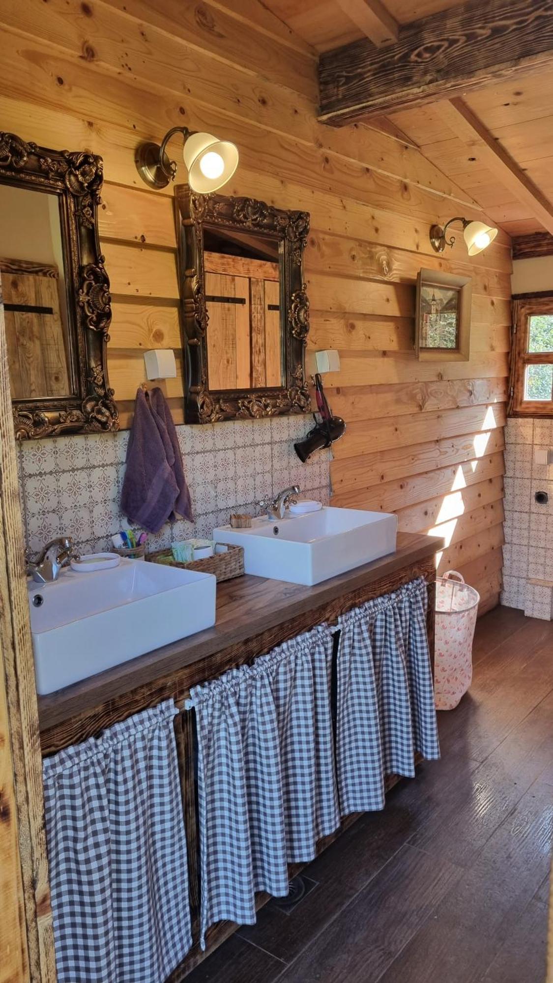 Wolf & Sheep Nature & Adventure Podgorica Exterior photo